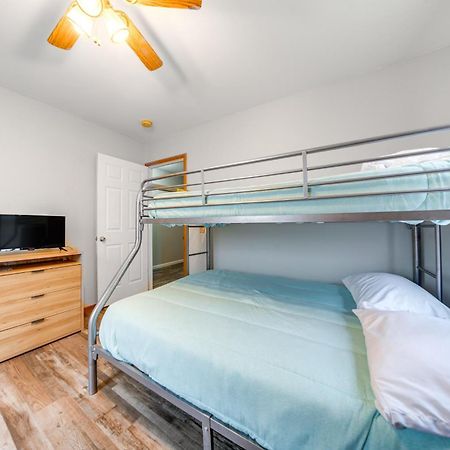Family-Friendly Hideaway Near Presque Isle! Villa Ери Екстериор снимка